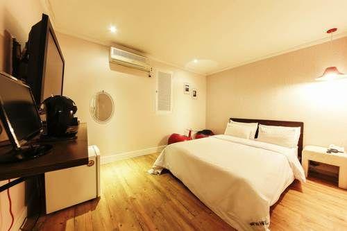 In Seoul Sinchon Goguma Hotel Exterior photo