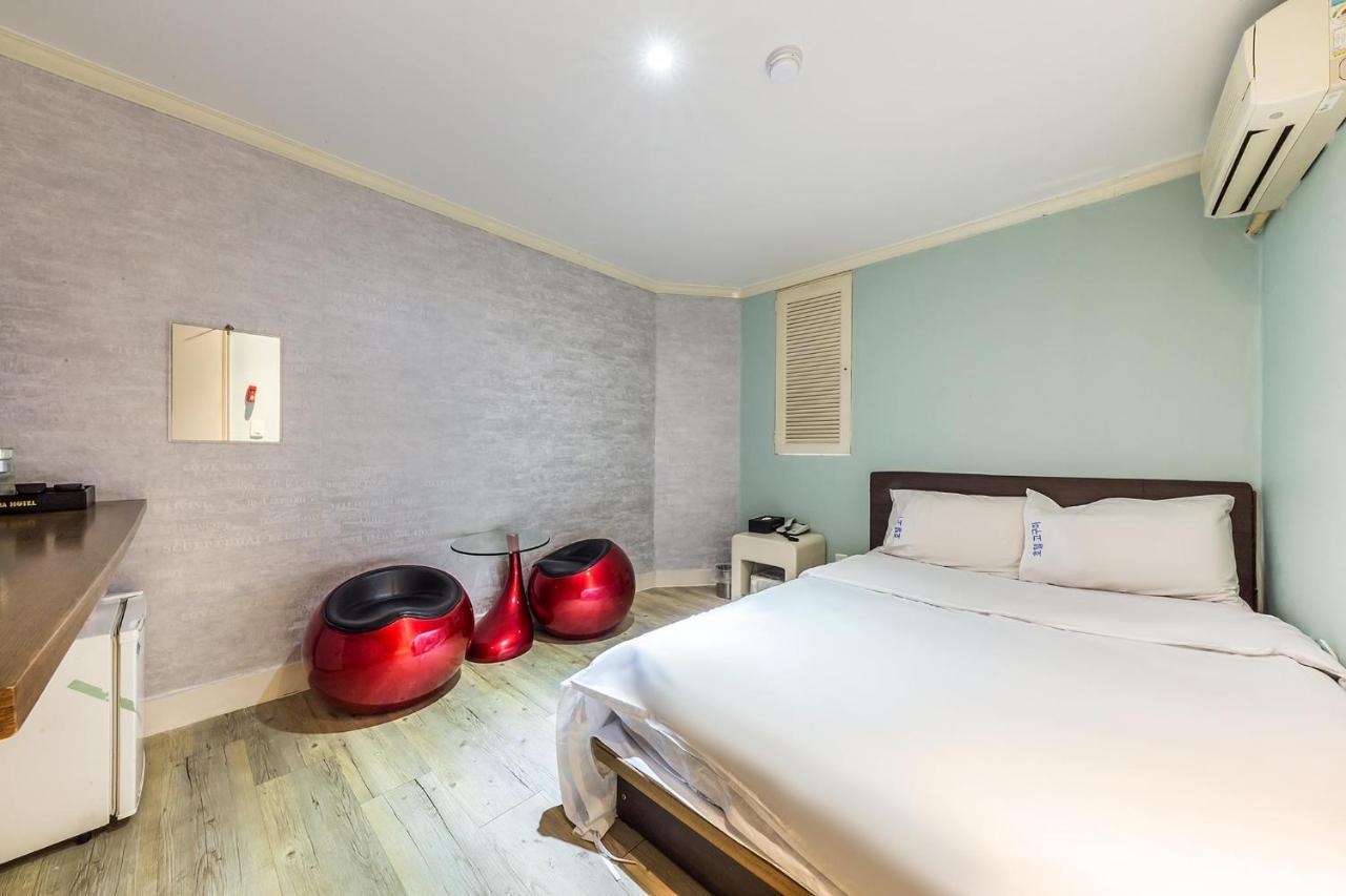 In Seoul Sinchon Goguma Hotel Exterior photo